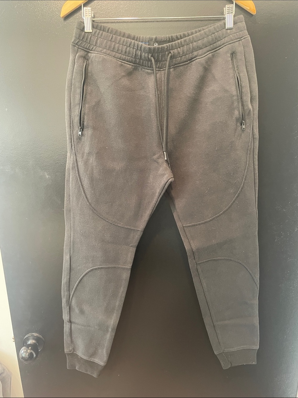 Men's Black Tapered Jogger Sweatpants with Zip Pockets